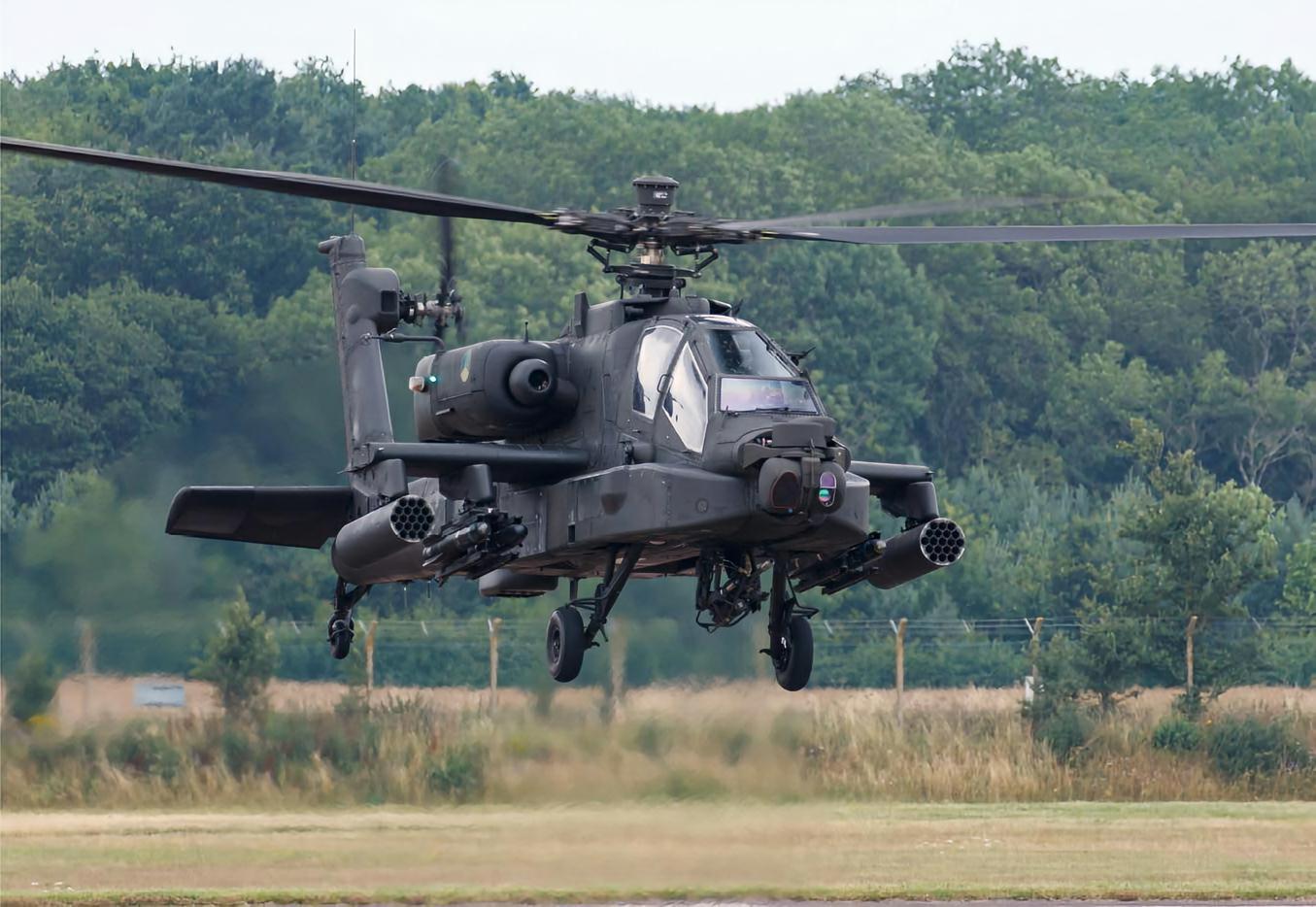 每天认识一件兵器 美国AH-64“阿帕奇”武装直升机AH-64“阿帕奇”（Apa