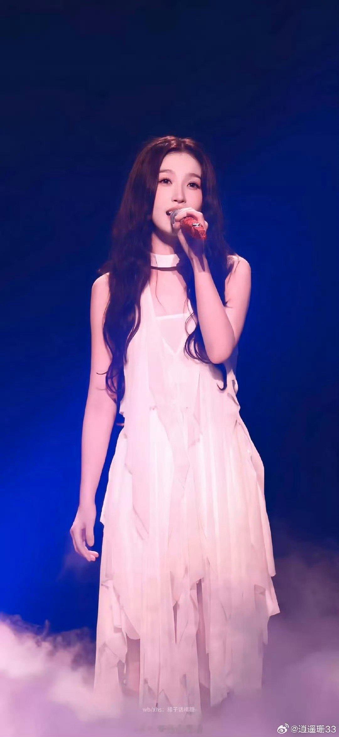 虞书欣进行曲 第一个给虞书欣配上这个进行曲BGM的网友简直是天才！强节奏的音乐配