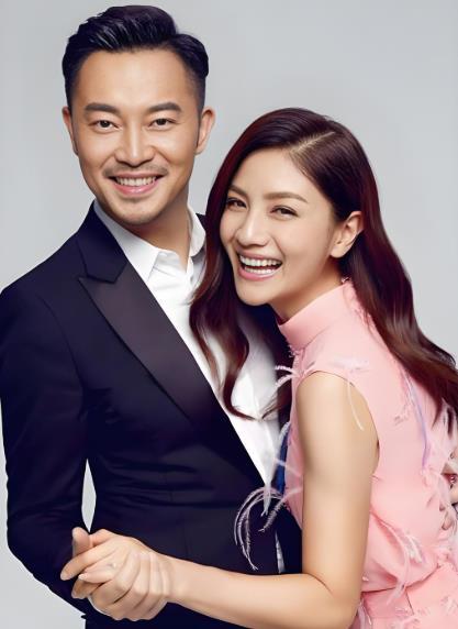 胡可回应安吉留长发 面对儿子安吉留长发一事，妈妈胡可和爸爸沙溢接受采访，妈妈回应