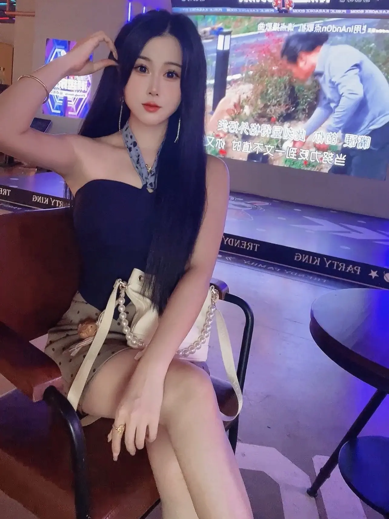 不是说傻人有傻福吗 我都快傻冒烟了 我的福呢