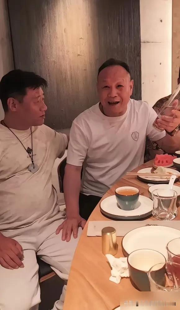 侯宝林亲徒孙黄铁良大弟子摔跤界最会说相声的马三岭承认杨毅是他五叔，他说也不管别人