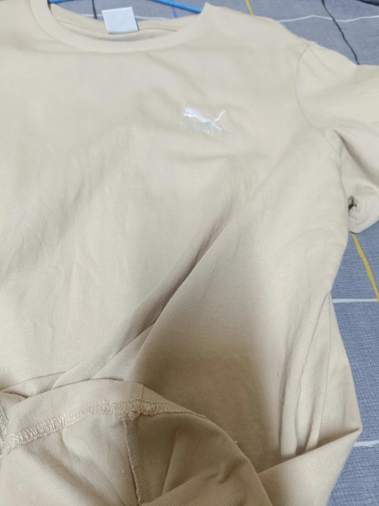 花百八十块钱买的所谓的名牌短袖，就是这样的质量吗？这和30多块钱的🈶什么区别呢