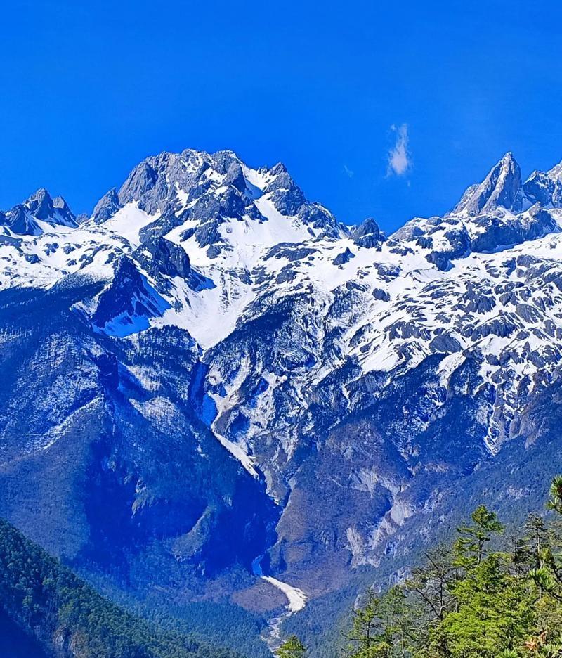 玉龙雪山