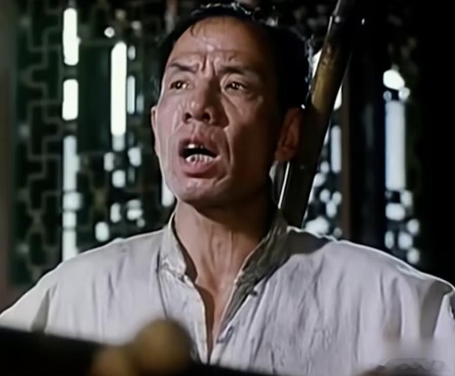 【魏宗万去世】据新京报报道，6月2日，记者从94版《三国演义》制片主任汪瑞处证实