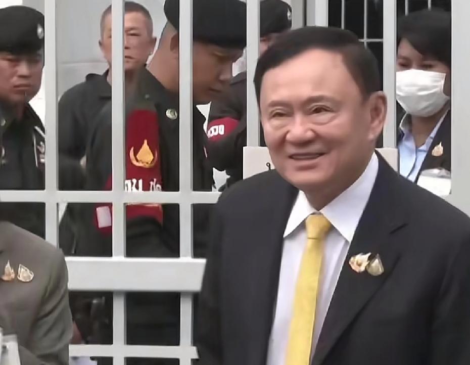 到底是谁翻起了他信的旧账？本来从医院出来就以为万事大吉了，服役期也算是完成了，但