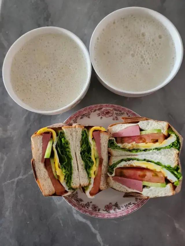 明天早餐还能有新花样
微头条
友友的早餐每天都有新花样，非常有耐心。
怎样做好早