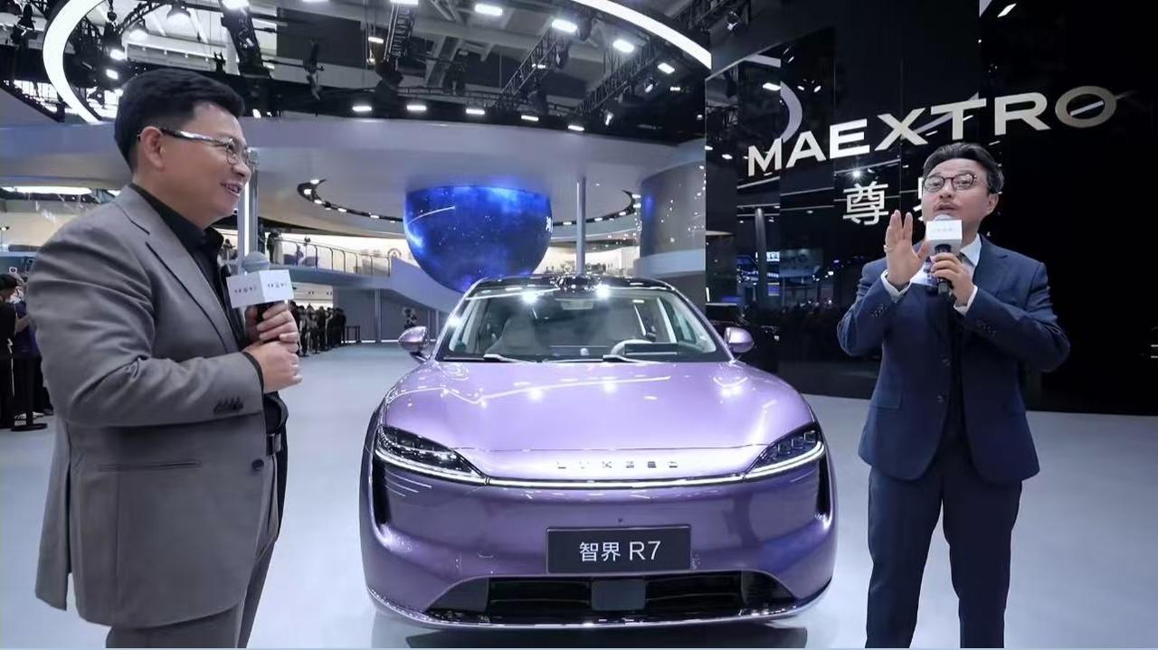 车展惊爆！智界R7/S7巨额优惠，品牌交付破10万彰显实力
在2025年粤港澳大