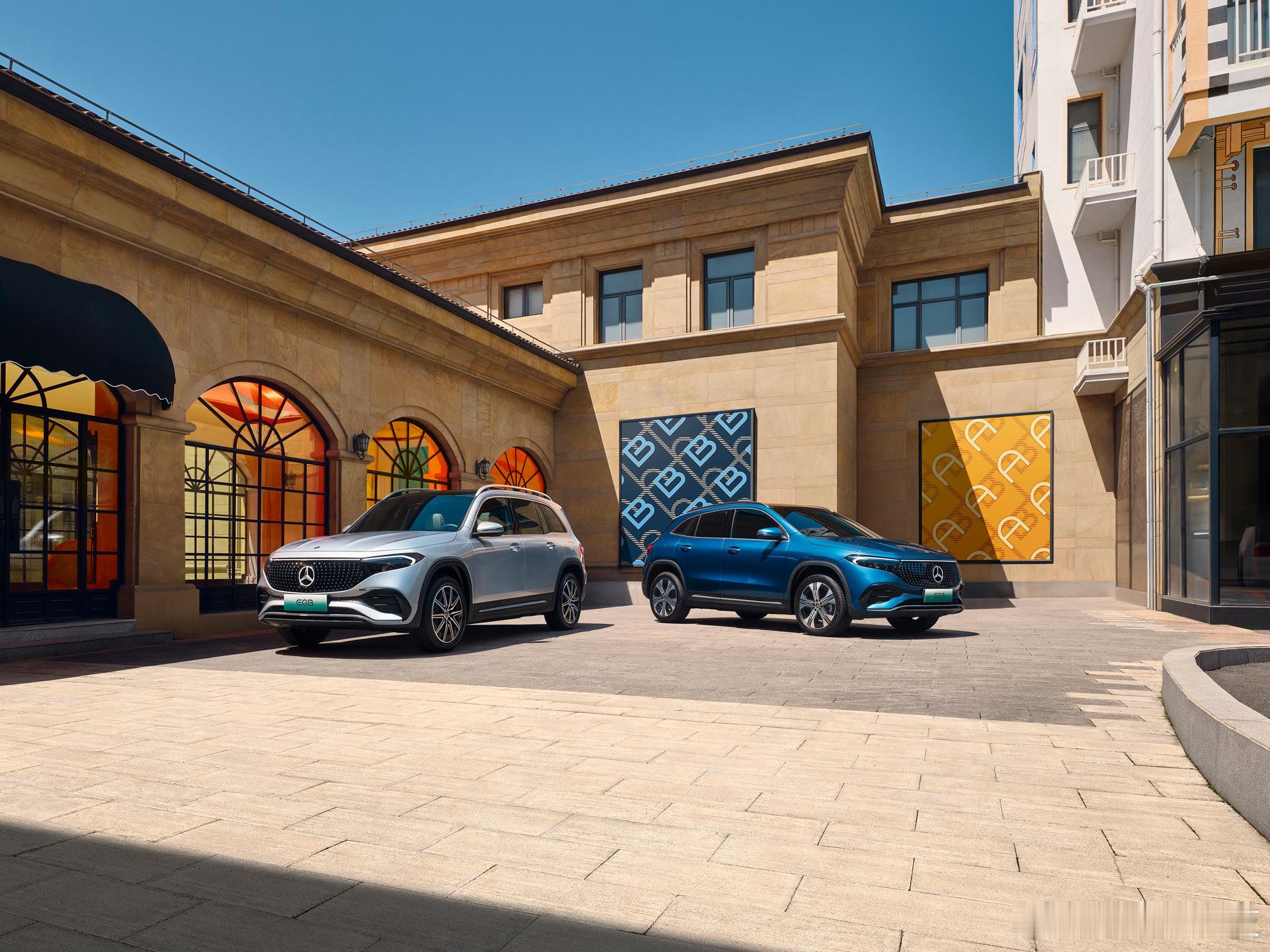#奔驰新款EQA与EQB上市# 新一代EQA 260纯电SUV：32.2 万元 