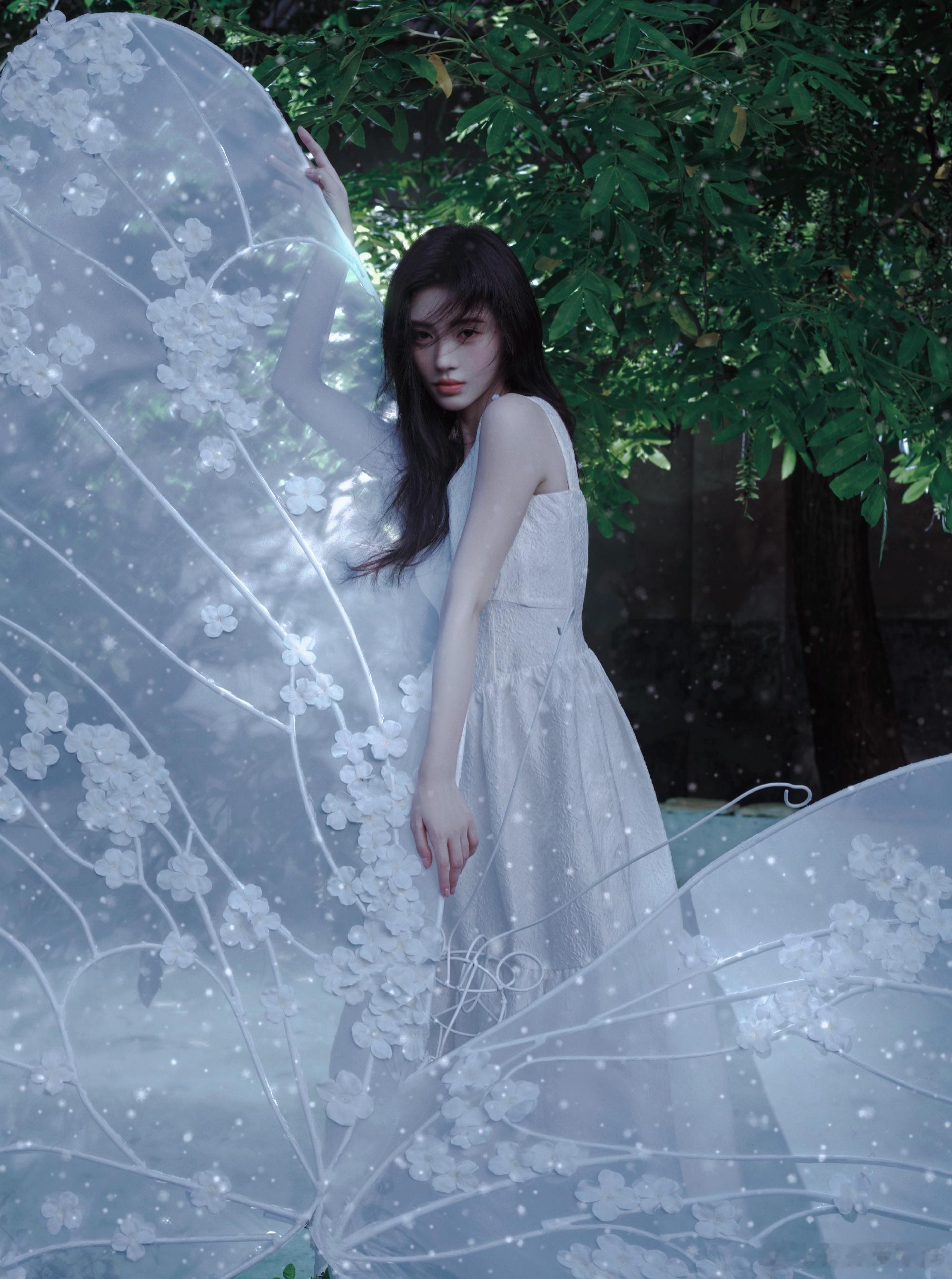 青涩的少女 破茧成蝶🦋 创出自己的一方天地鞠婧祎苏绿夏鞠婧祎细高跟  专栏 ·