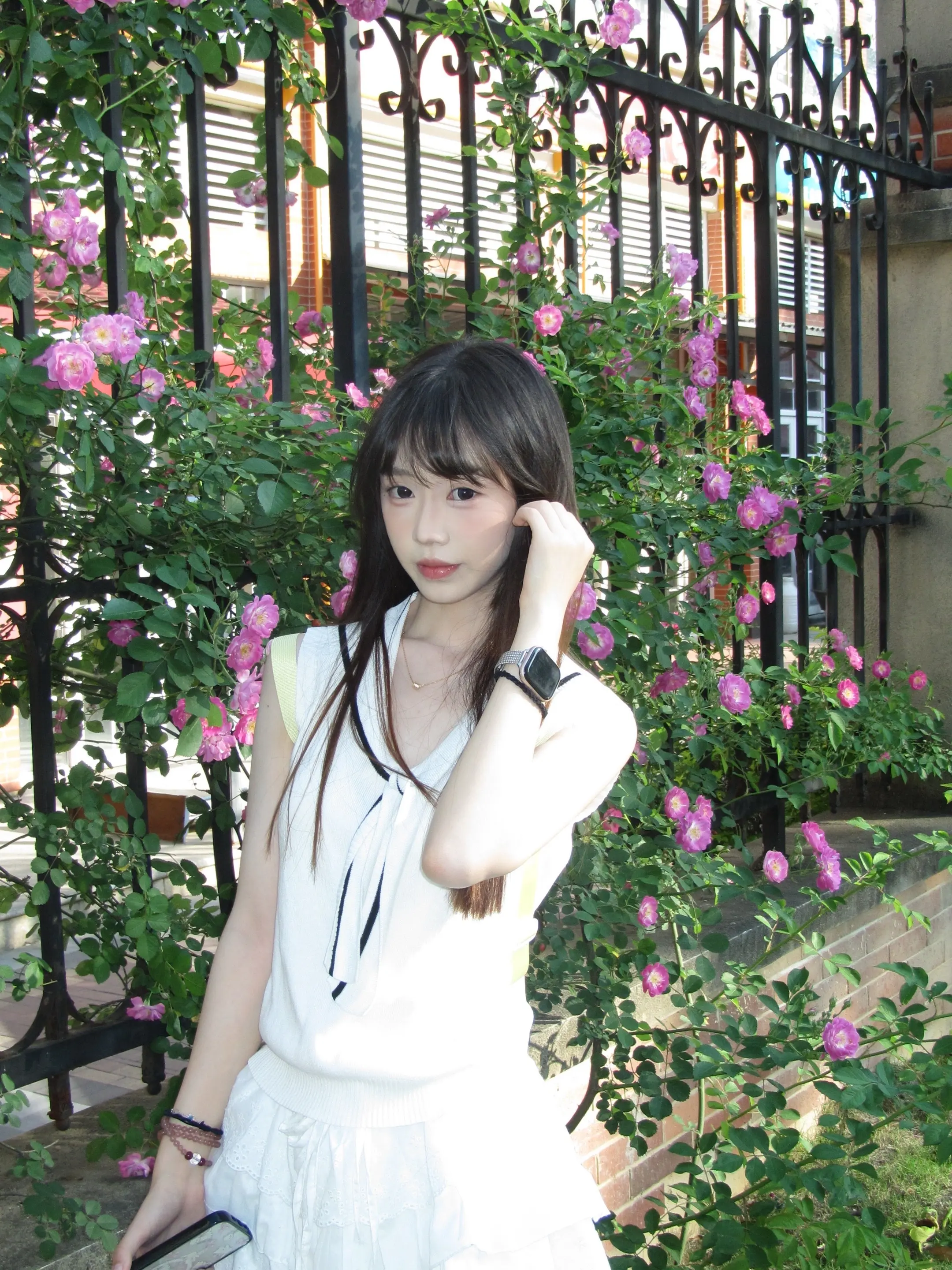 人生荒芜，所以春周而复始