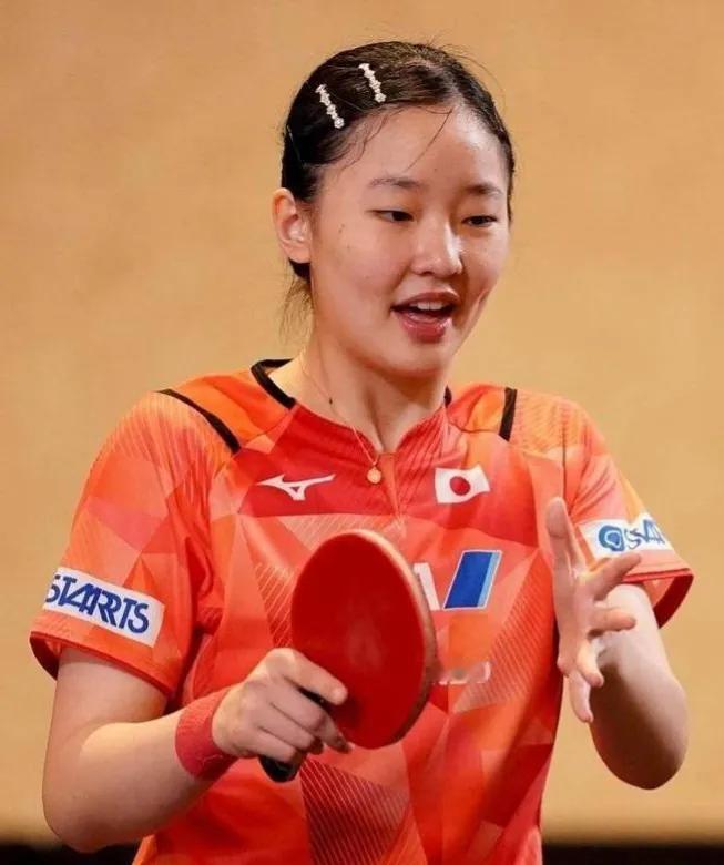 张本美和还是日本的第一高手！
福冈总决赛四分之一决赛，日本新星张本美和对阵国乒猛