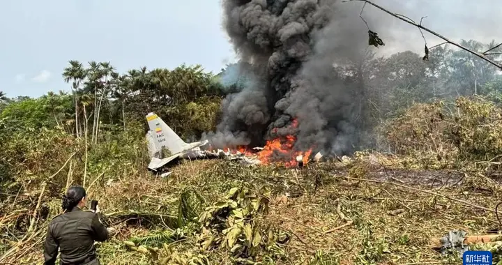 突发：一架C-130运输机坠毁，“据信约80名军人死亡”