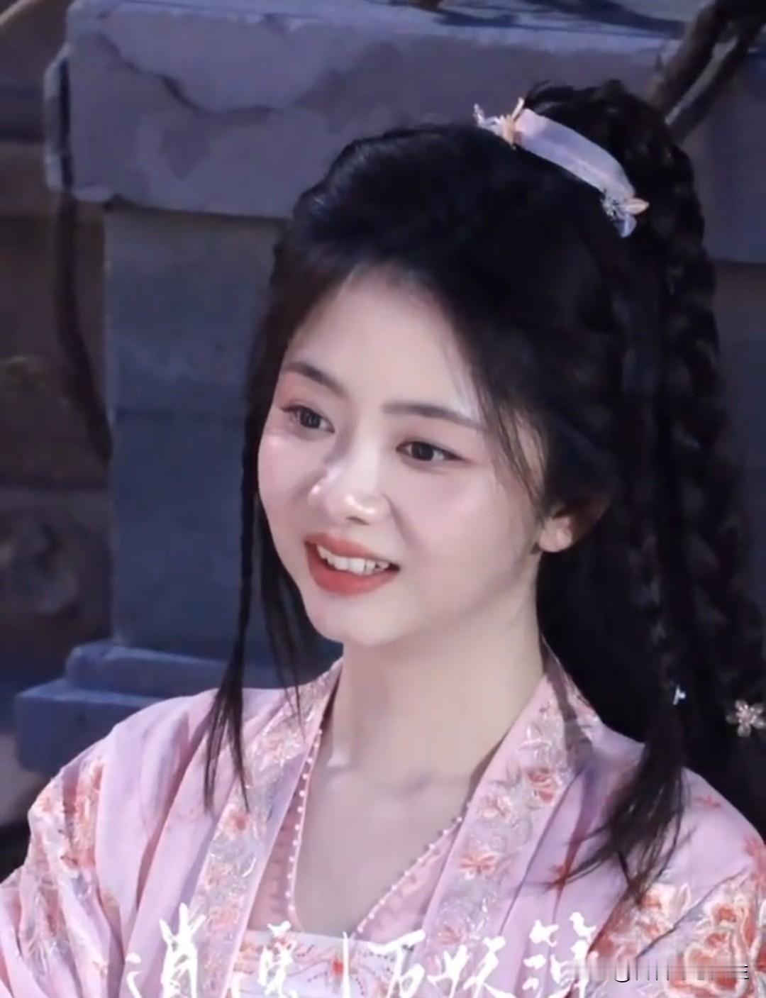 没看《锦衣之下》？小锦三观超正！陆绎救谢霄，谢霄不趁虚而入，上官曦护今夏，翟兰叶