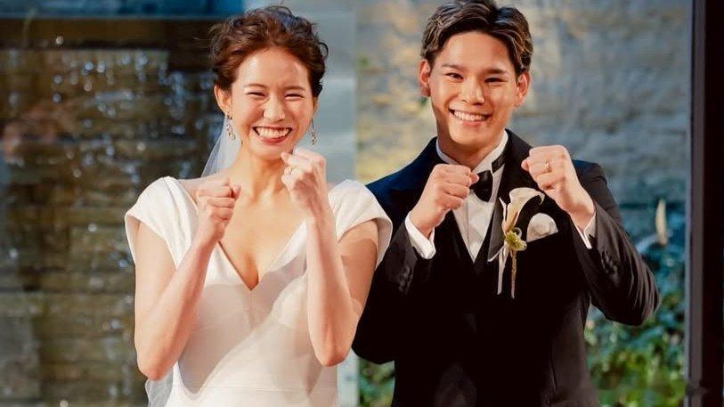 [男孩儿][女孩儿] 古贺沙里那分享了与西田有志的婚礼瞬间。 ​​​