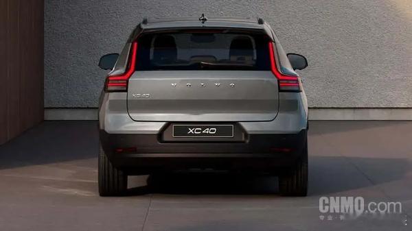【2028 款沃尔沃 XC40 正式发布】✨上市近十年迎来大更新，外观换新雷神之