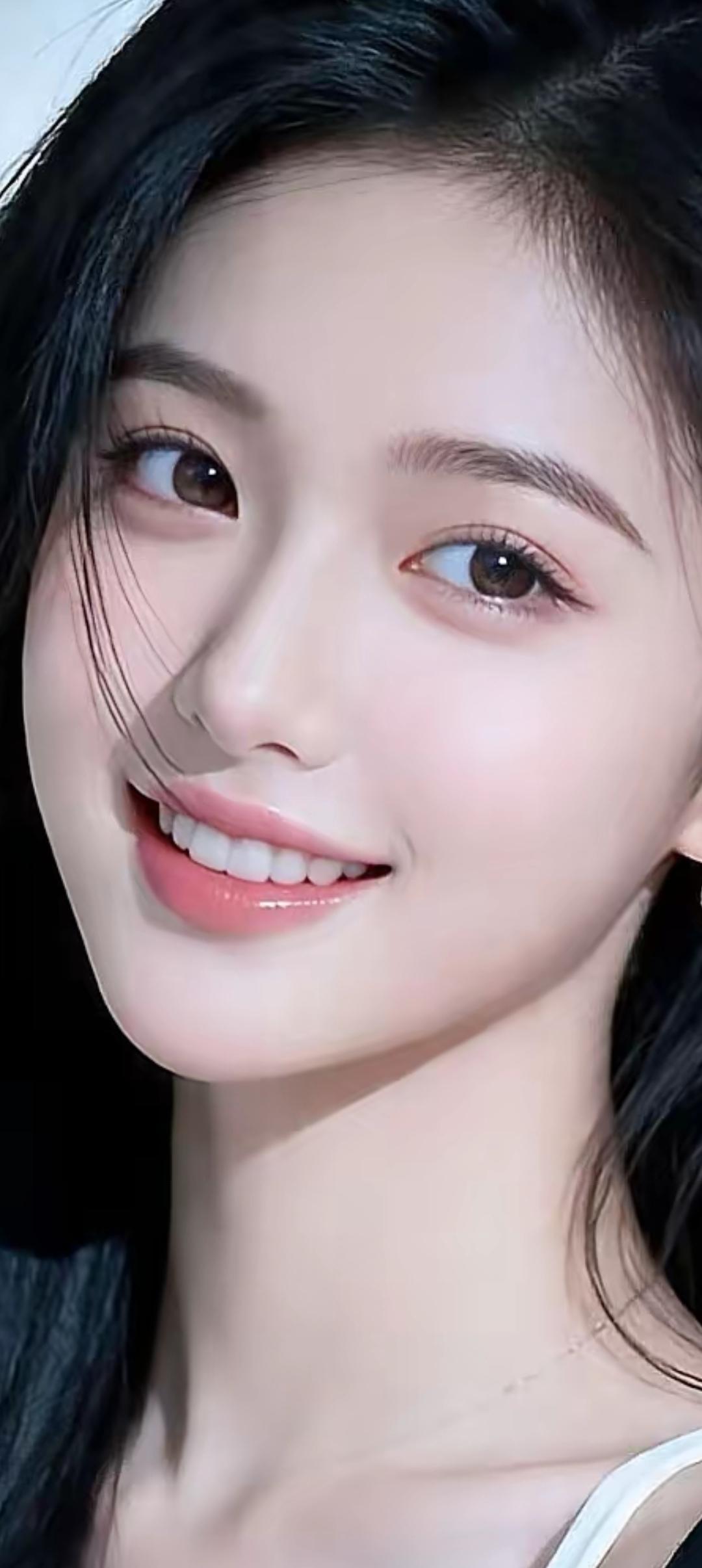 甜美笑容，元气满满，元气少女上线！😊✨
