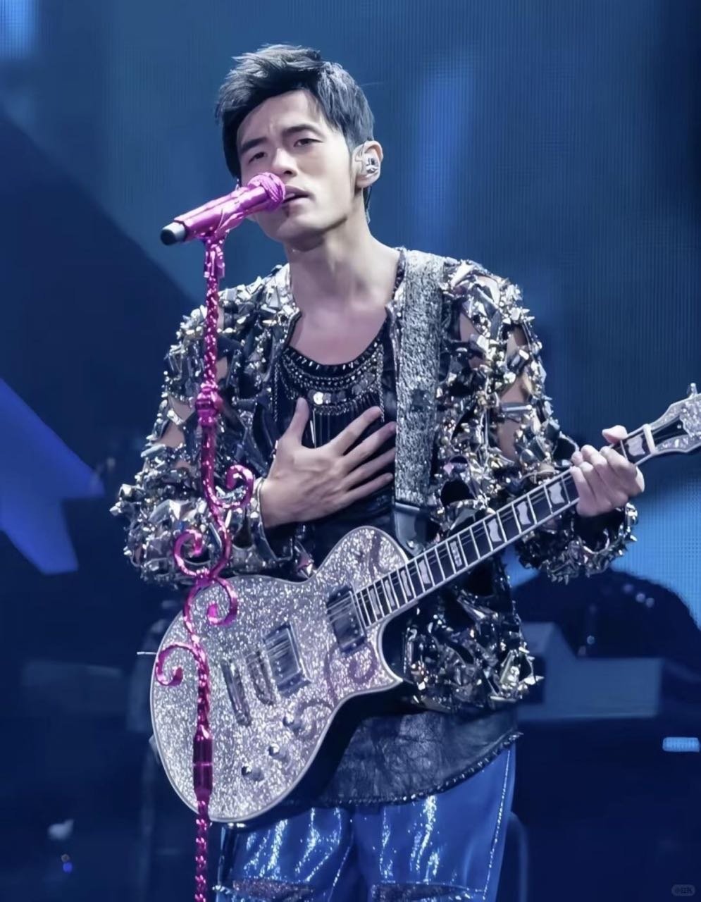 华语天王有哪些曝华语天王有私生子 不同时代定义不同天王，不变的是深入人心的作品与