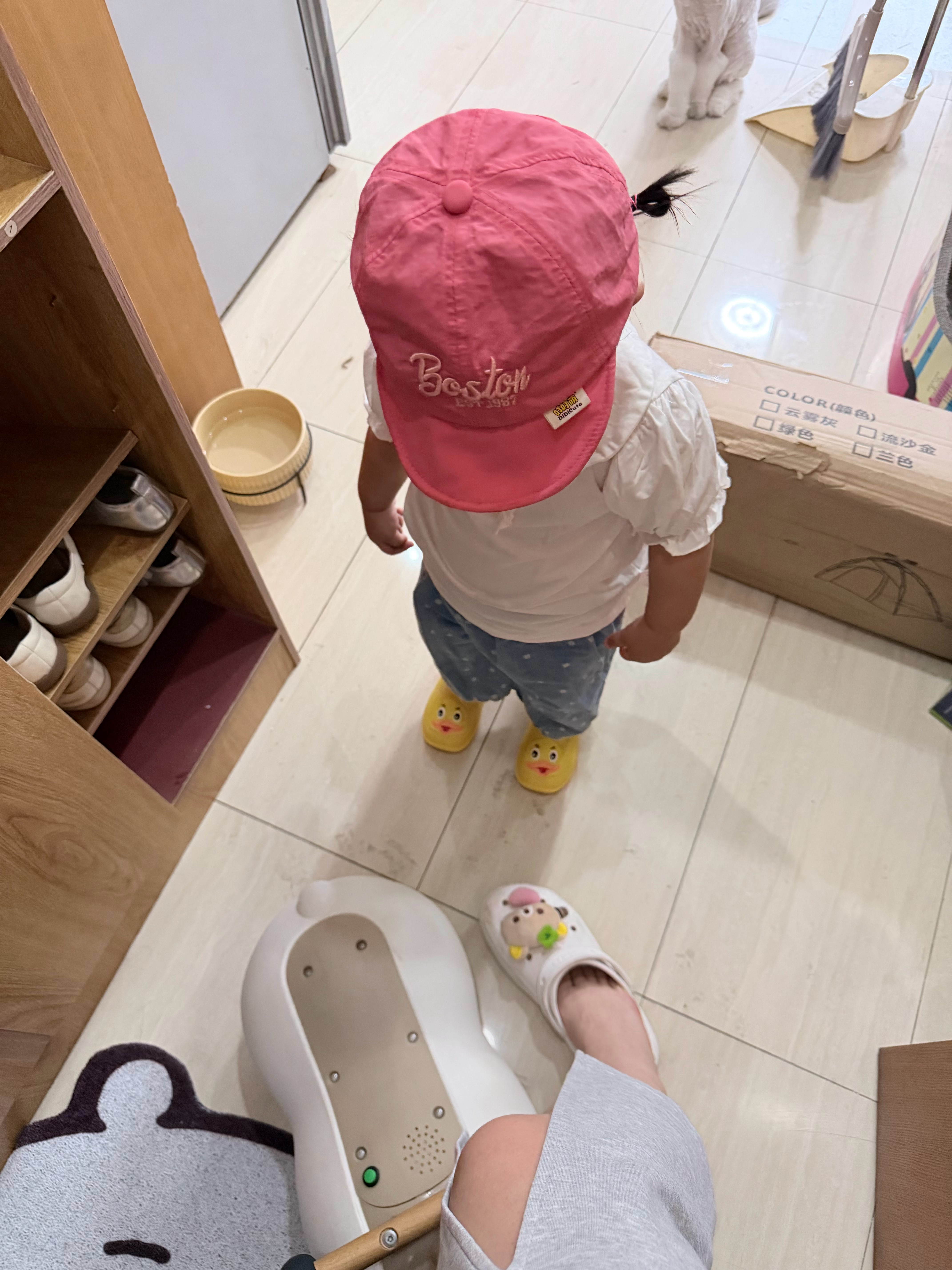 谢谢 为了省必胜客五块钱配送费决定出门觅食刚出门枣小腚一甩就花了20头也不痒心也