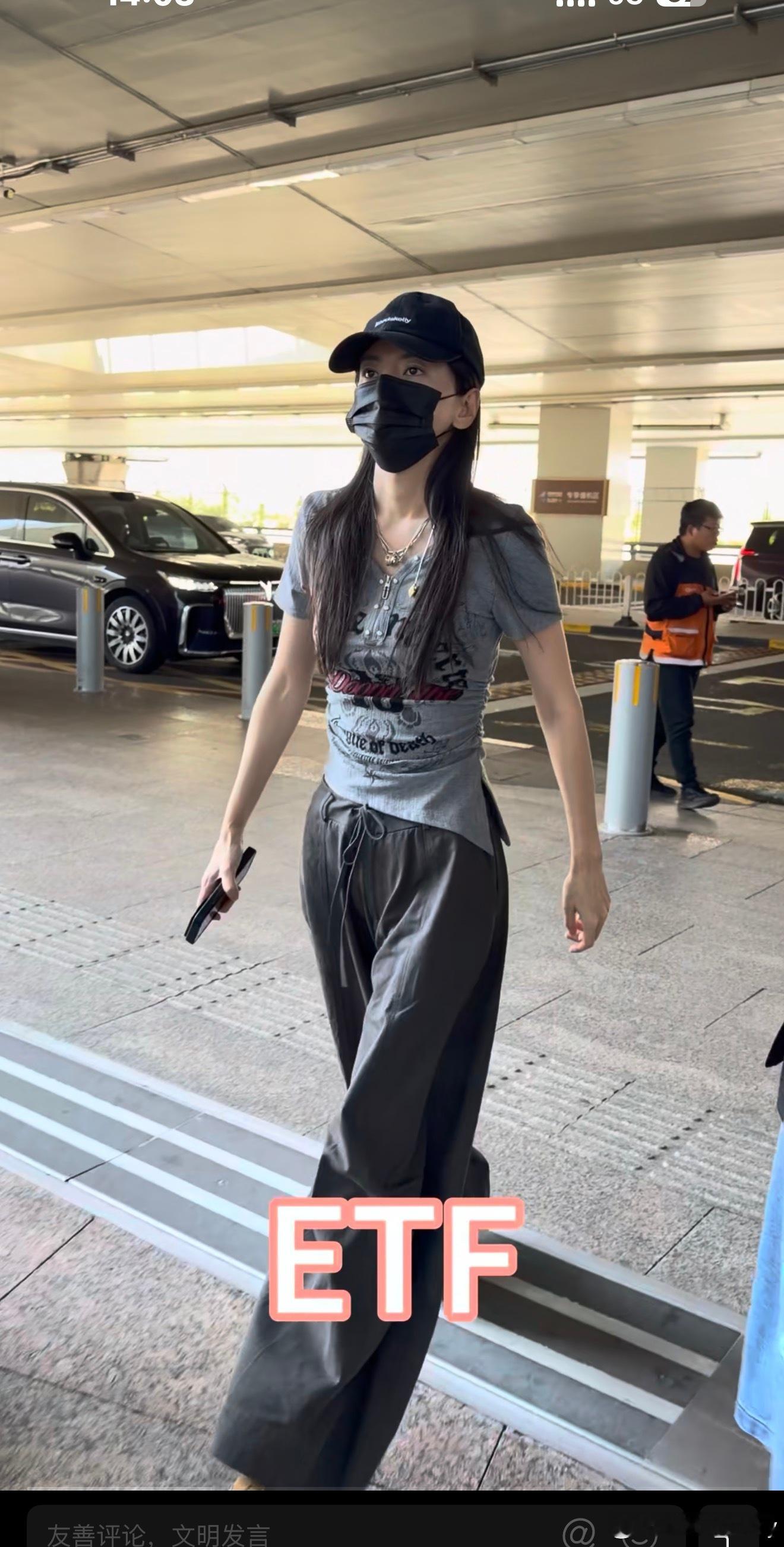 孩子腰都瘦没了🥺 ​​​