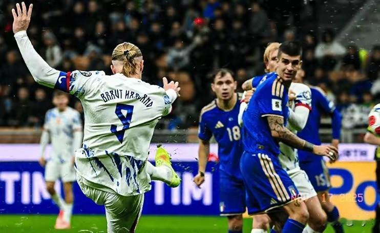 明年世界杯，也许你看不到你喜欢的意大利了！

圣西罗球场的嘘声震耳欲聋！意大利1