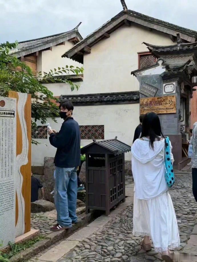 李现回沙溪古镇了李现重回去有风的地方拍摄地  阿遥回来了，梦回去有风的地方，真的