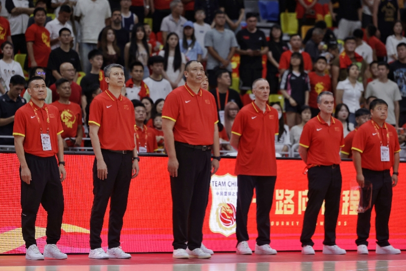 冲刺世预赛第四窗口期比赛，中国男篮佛山热身首秀取胜乌拉圭