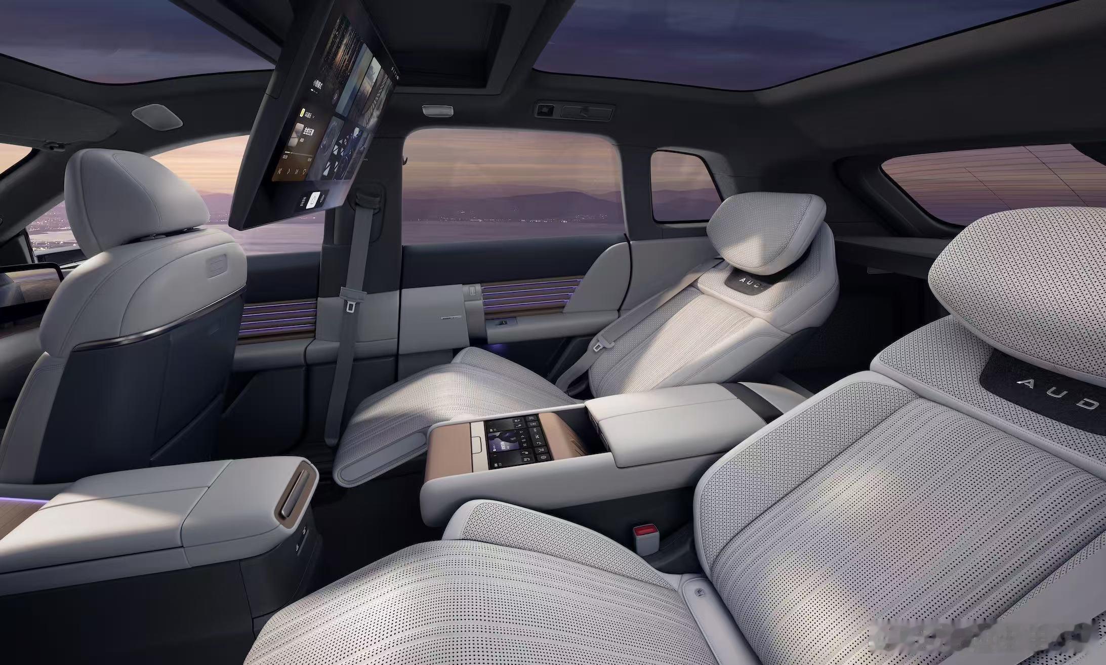 北京车展逛奥迪，就一定要去看看刚全球首发的E7X！对，就是AUDI品牌第二款纯电