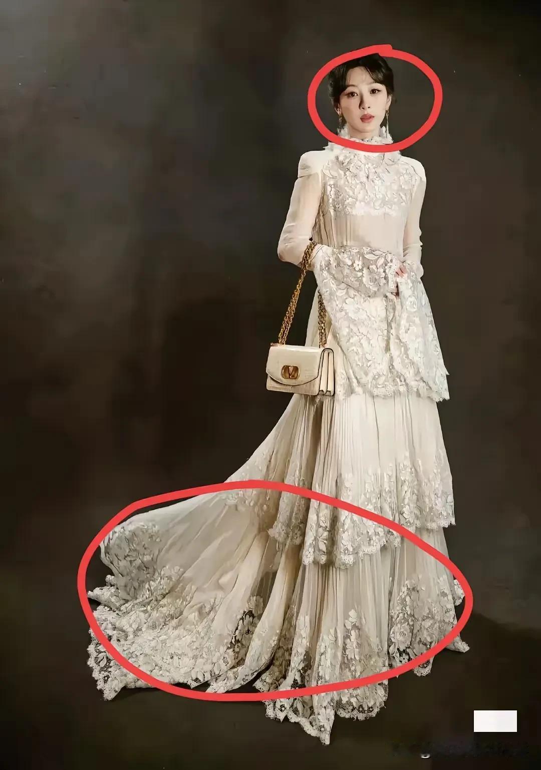 杨紫在白玉兰颁奖礼这身礼服造型，我真的狠狠破防了！从头到脚全是槽点，这确定不是把