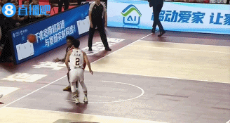 CBA常规赛首轮今天全面打响，在山西男篮对阵广东男篮的比赛首节，广东男篮在开局0