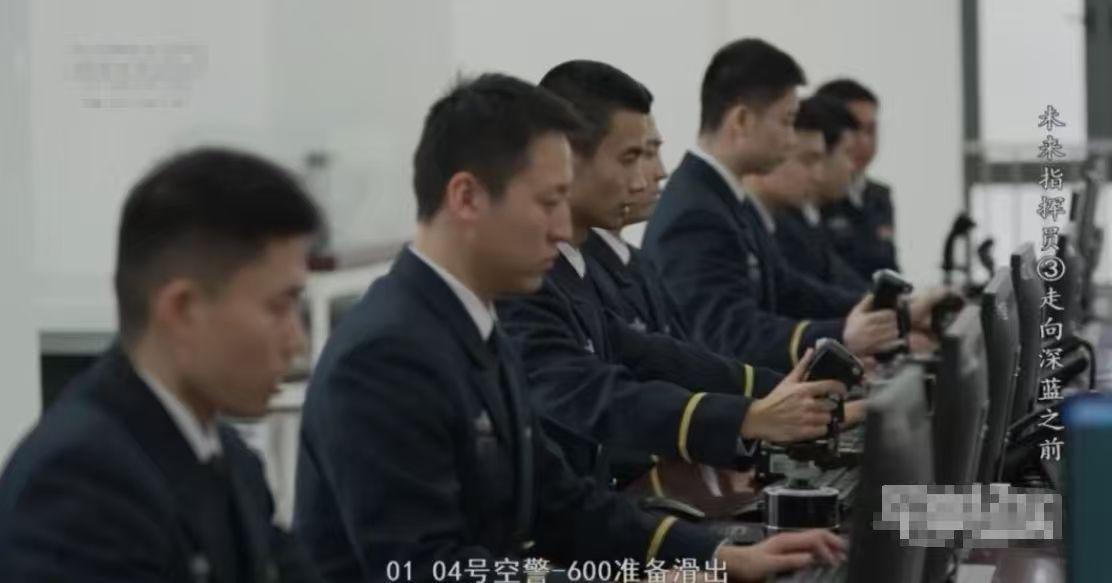 无论是被北约划定为“神盾巡洋舰”的055型万吨大驱来到两位数的建造量，还是国产新