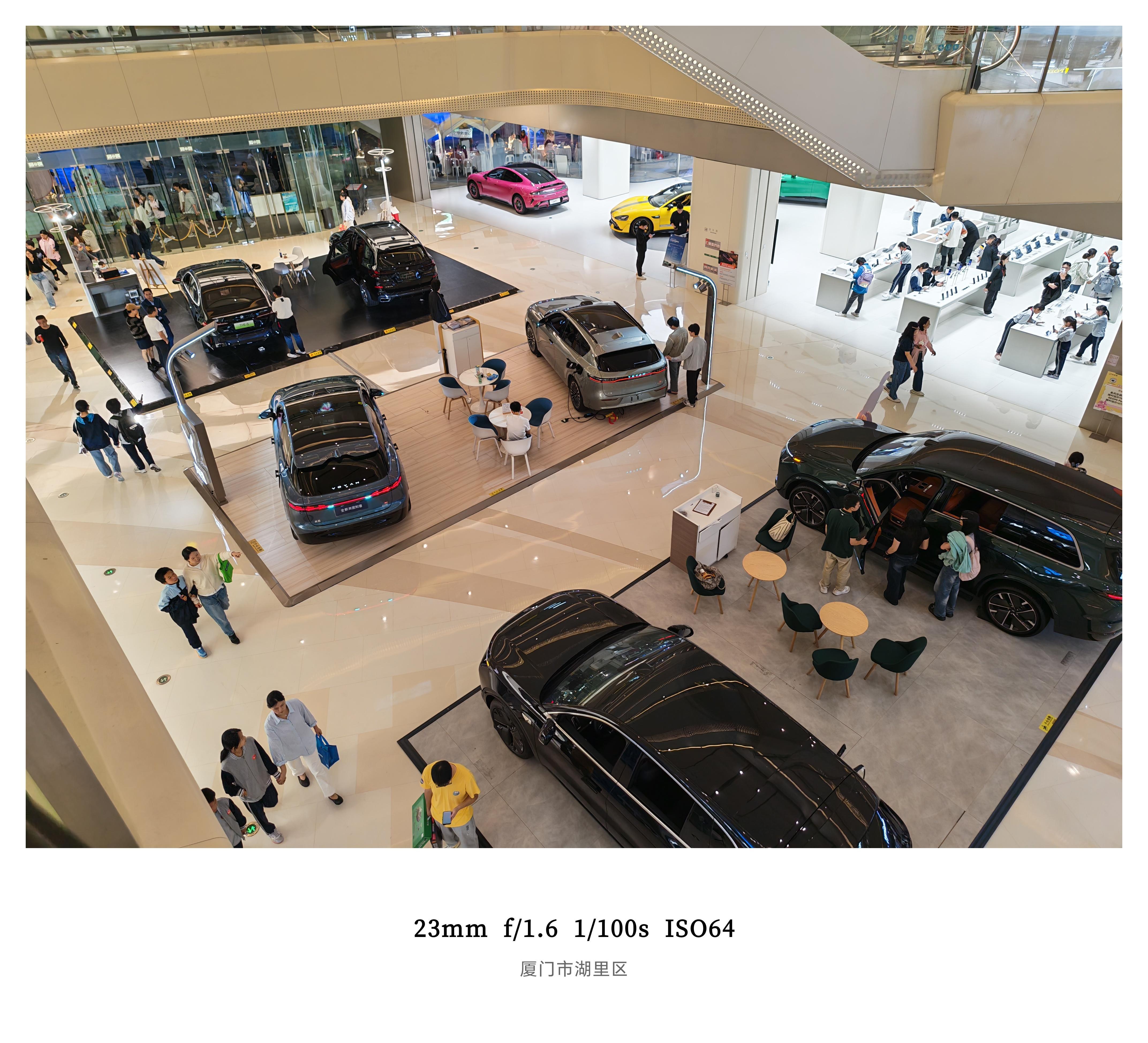 无奖竞猜一下图中有几个汽车品牌