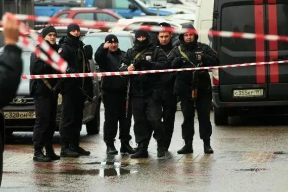 莫斯科发生爆炸，造成包括两名警察在内的三人死亡。就在几天前，同一地区也发生了一起