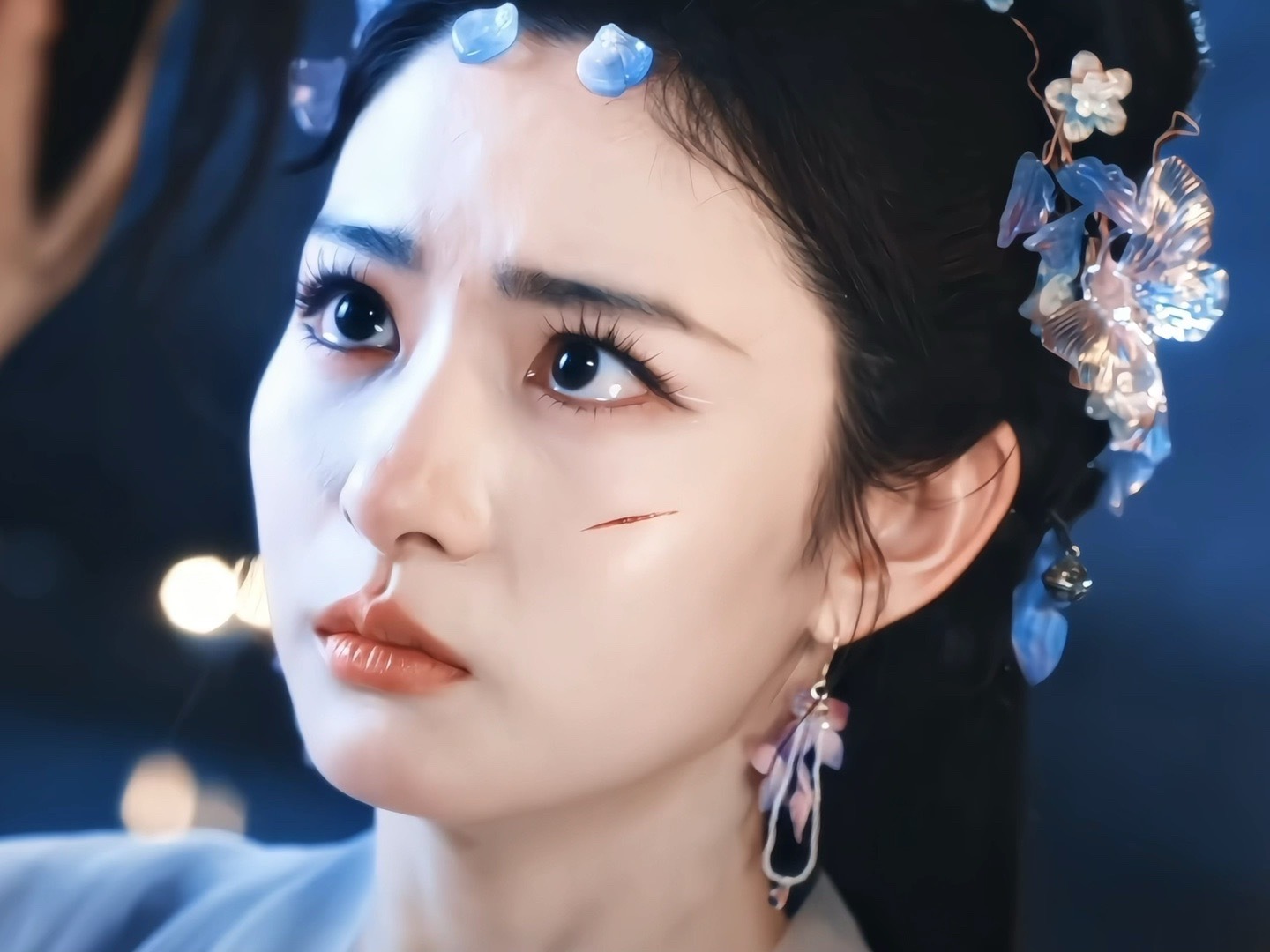 赵晴callback绛朱在金鱼缸洗脸 赵晴这次扫楼图完全就是绛朱本朱，想起她一头