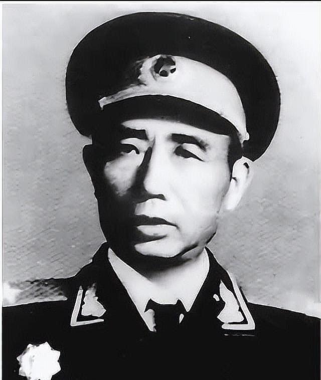 1970年，开国少将贺健去部队探望儿子，因没带证件被哨兵拦下，贺健并未生气，而是
