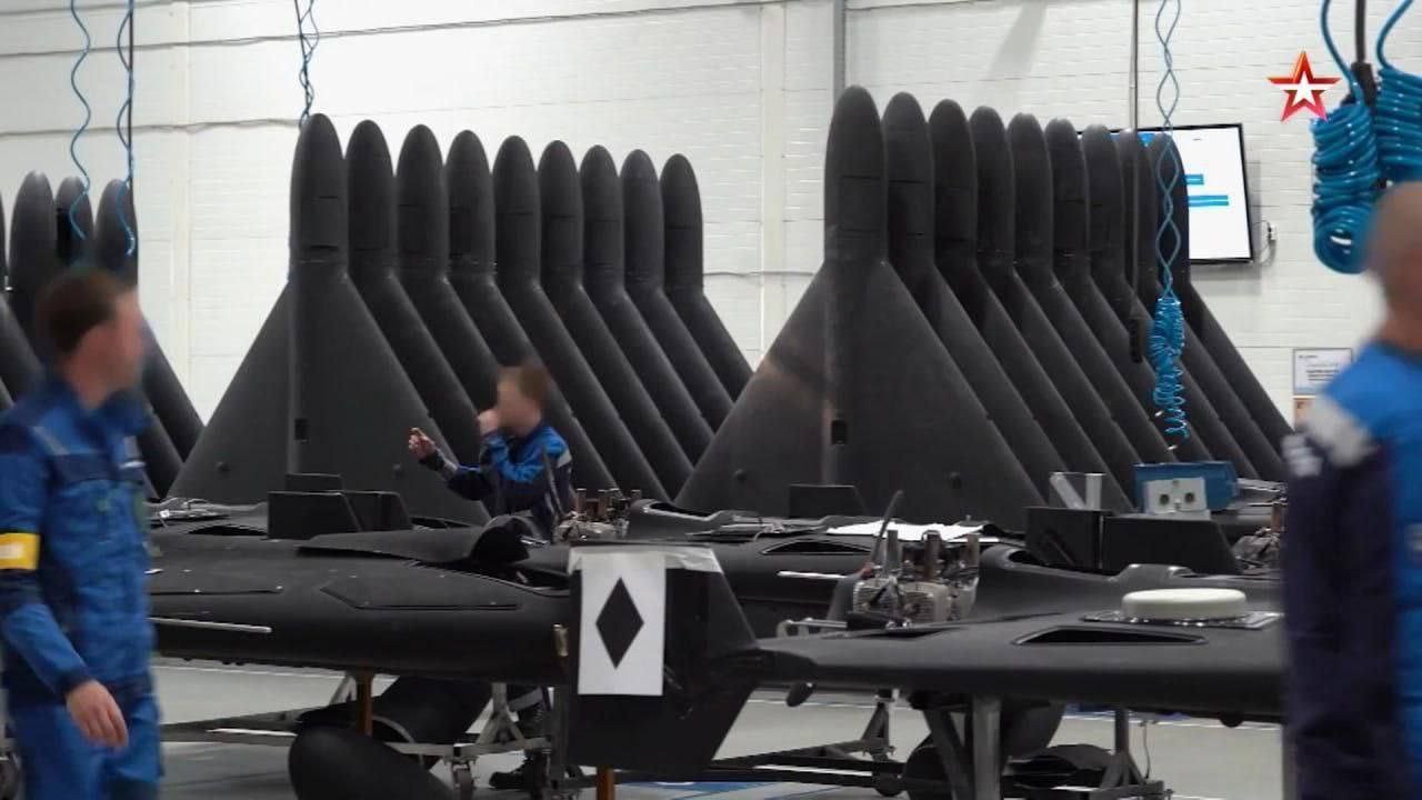 西方國家的情報機構證實，俄羅斯正向伊朗反向輸送無人機，以此作為結盟行動的一部分，