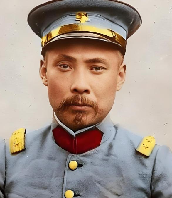 段祺瑞把日本内阁坑垮台了，是咋回事？
那是在1917年，段祺瑞重新当上总理后，手