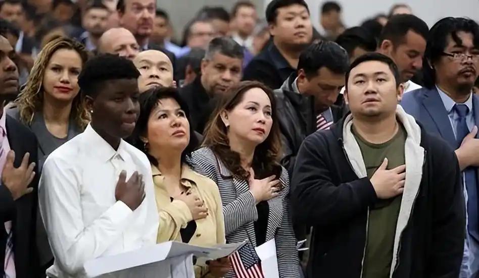 为什么移民美国的都不回来？答案有了：哪是不想早回，是从踏出第一步开始，就被一步步