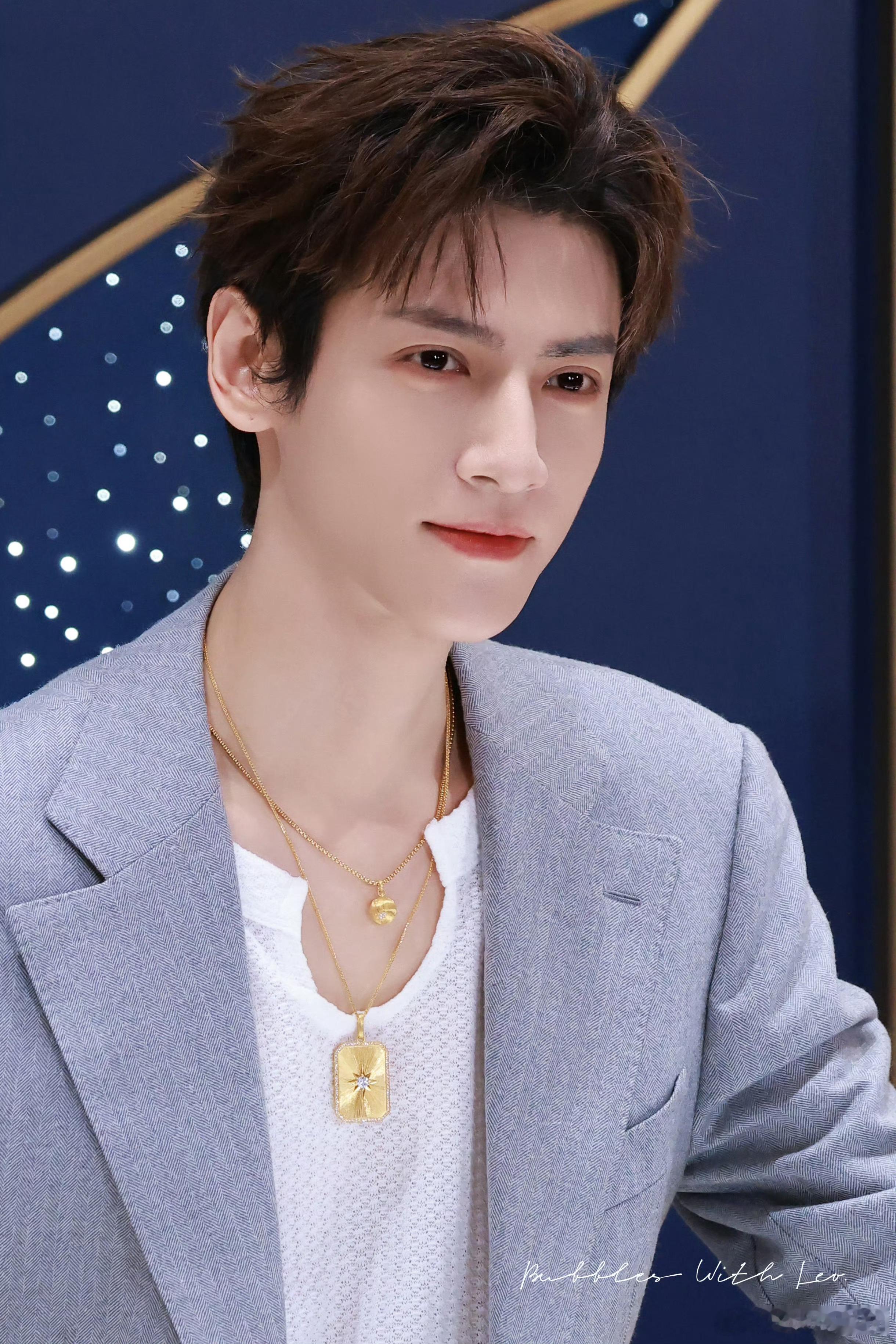 罗云熙 真的就是神颜！！！！ ​​​