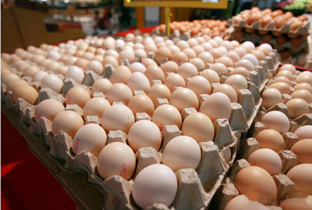 阿塞拜疆鸡蛋驰援俄罗斯。12月19日，阿塞拜疆发出的第一批鸡蛋通过口岸进入俄罗斯