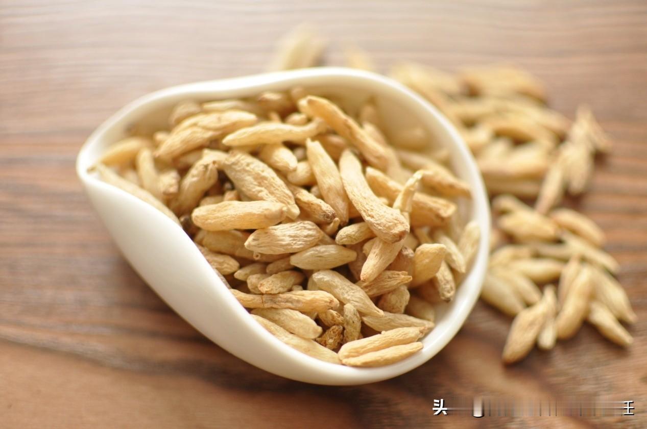 【消渴良药：麦冬，经典配伍应用，治疗糖尿病消瘦乏力一则】
今天给大家分享一味可以