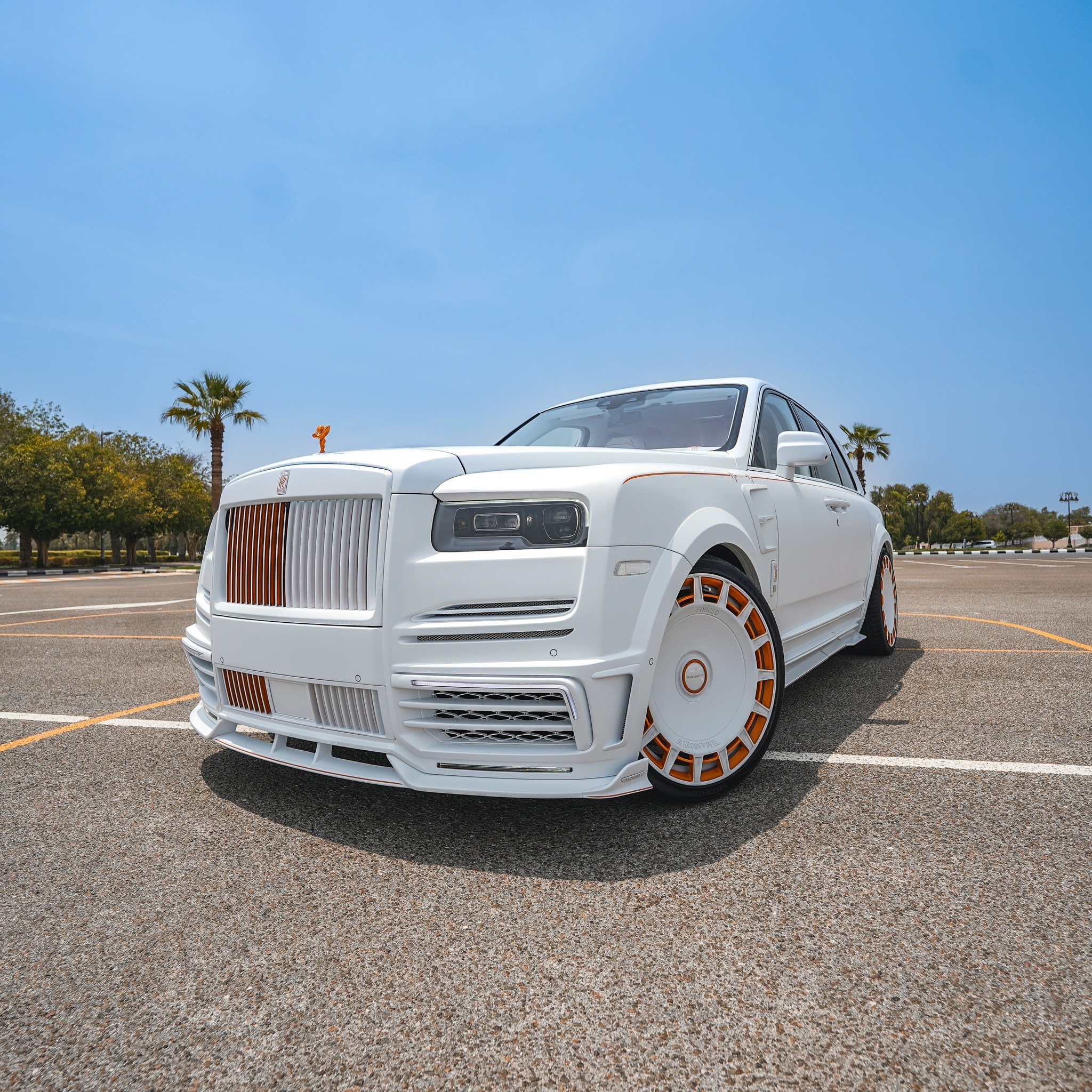 迪拜 Mansory Cullinan ​​​