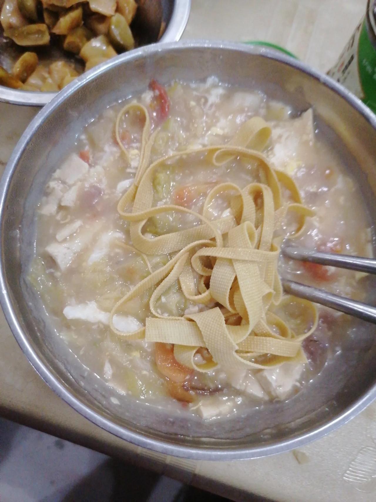 我做的西红柿鸡蛋胡罗汤