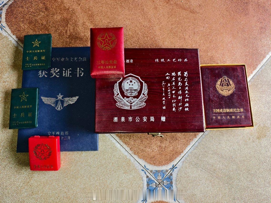 来！“显摆”一下🇨🇳中国军人网球显眼包波比Bobby