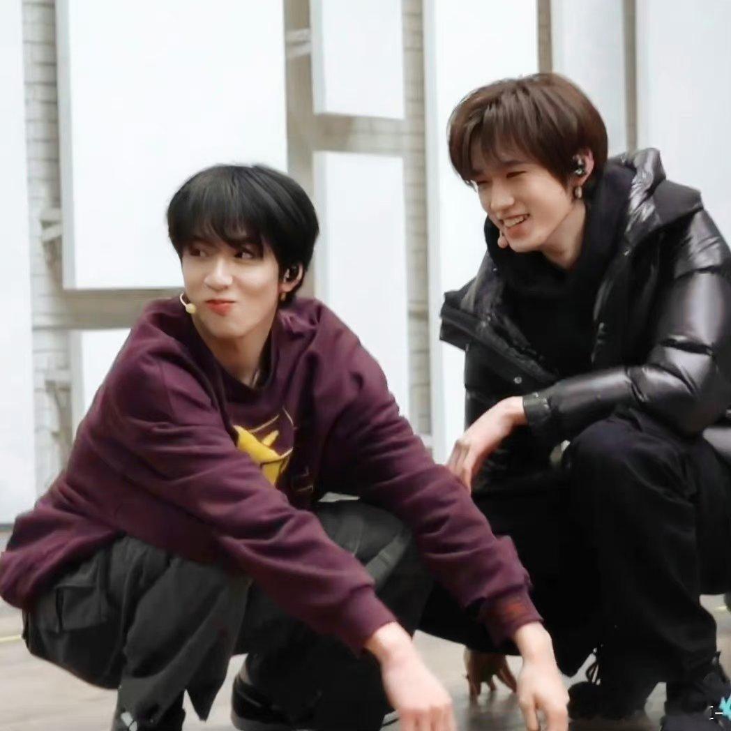 🐺🐟 “那意思是说喜欢看我吗”烟花升停在星夜-宋亚轩刘耀文[音乐] 