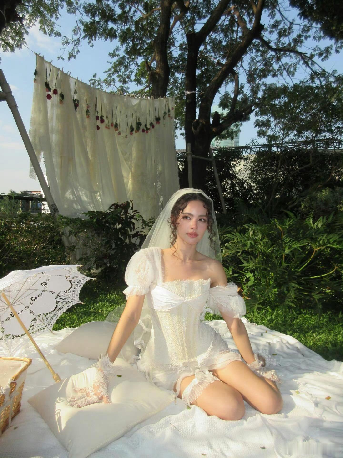 泰星Yaya举办婚前派对恭喜yaya啊这对真是长跑了 