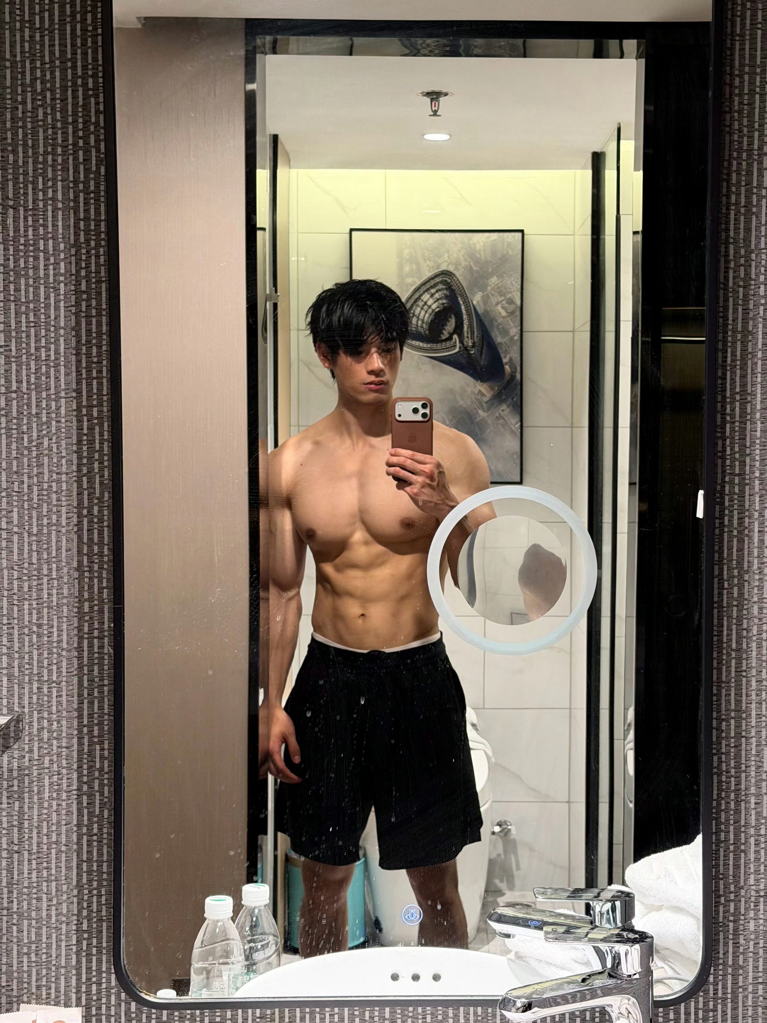 Yehao 野好的美好肉体 🤤 