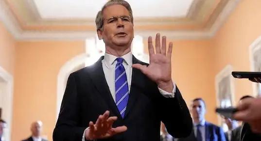 就在昨日，美财长贝森特宣称：“若中国持续阻碍稀土出口，美国或许会对中国加征关税”