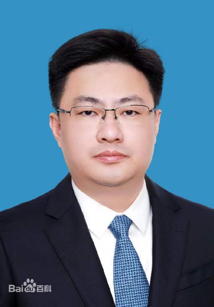 #毛奇严重违纪违法被双开# 如今很多干部都不经查。江西上饶市万年县委原书记毛奇因