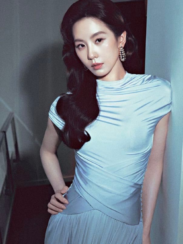 刘诗诗复古名伶既视感 谁懂这一眼的惊艳，刘诗诗换上复古装扮后气场全开，像从老电影