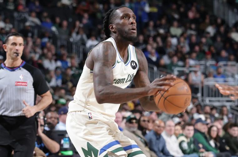 托里恩-普林斯在本赛季初段先是因为颈部椎间盘突出而不得不缺席了大量的比赛，一直到